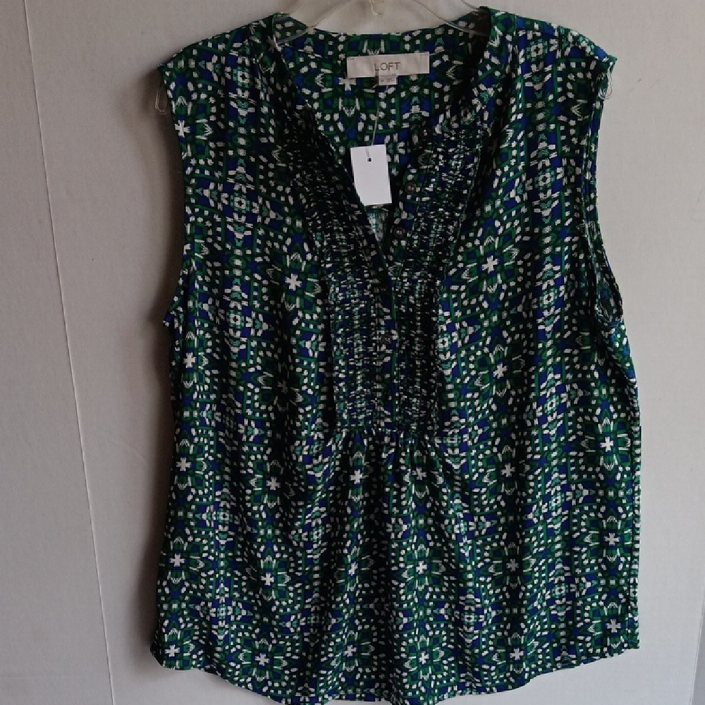 LOFT SLEEVLESS BLOUSE -  GREEN BLUE  PATTERN SIZE M